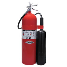 Amerex A61332 20 Pound Stored Pressure Carbon Dioxide 10-B:C Fire Extinguisher For Class B And C Fires With Chrome Plated Brass Valve, Wall Bracket, Hose And Horn